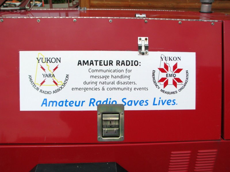 slide1amateurradiosaveslives.jpg