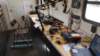 commstraileroperatingdesk_small.jpg